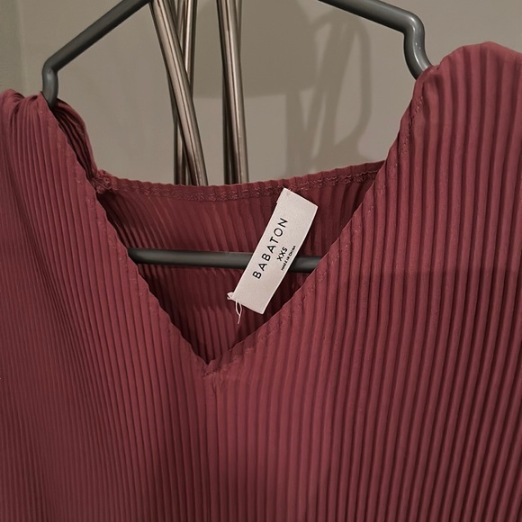 Aritzia Babaton Damien Blouse Dark Pink - Picture 4 of 5